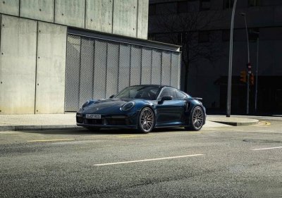 ​什么叫刀法精湛？看看992代保时捷911 Turbo