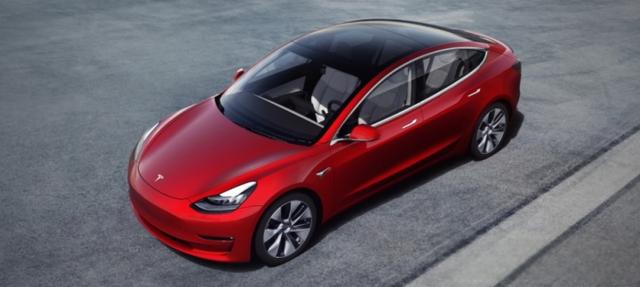 特斯拉ModelS凭什么比Model3贵55万？-