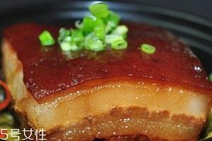 红烧肉为什么会苦 可能是糖糊了