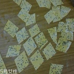 炸麻叶怎么做才脆酥？掌握这些技巧就很简单