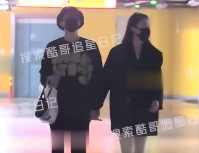 ​许嵩女友身份曝光，疑为小14岁主持人冯禧，歌迷喊“嫂子”送祝福